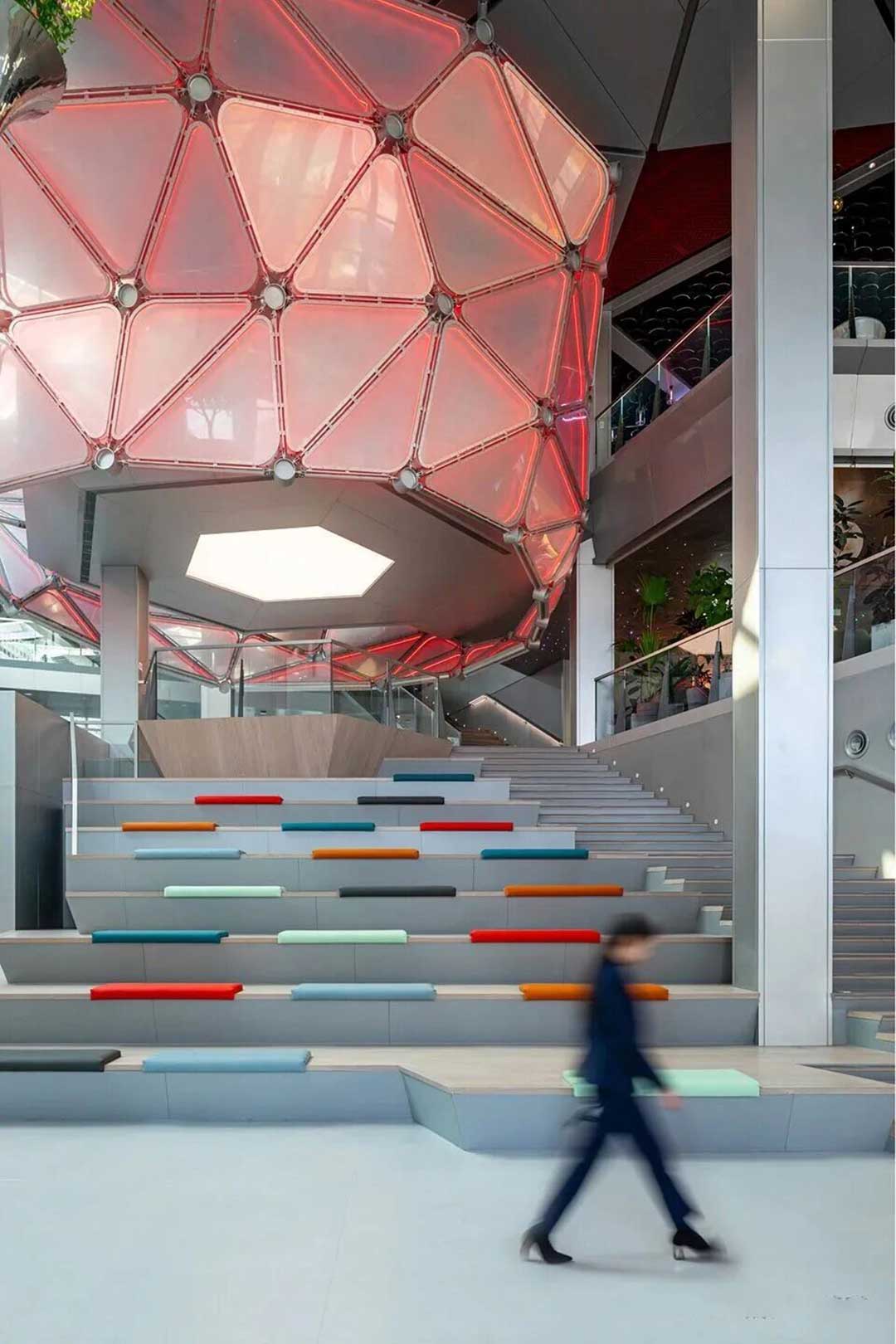 1761270261933922.jpg 640.jpg